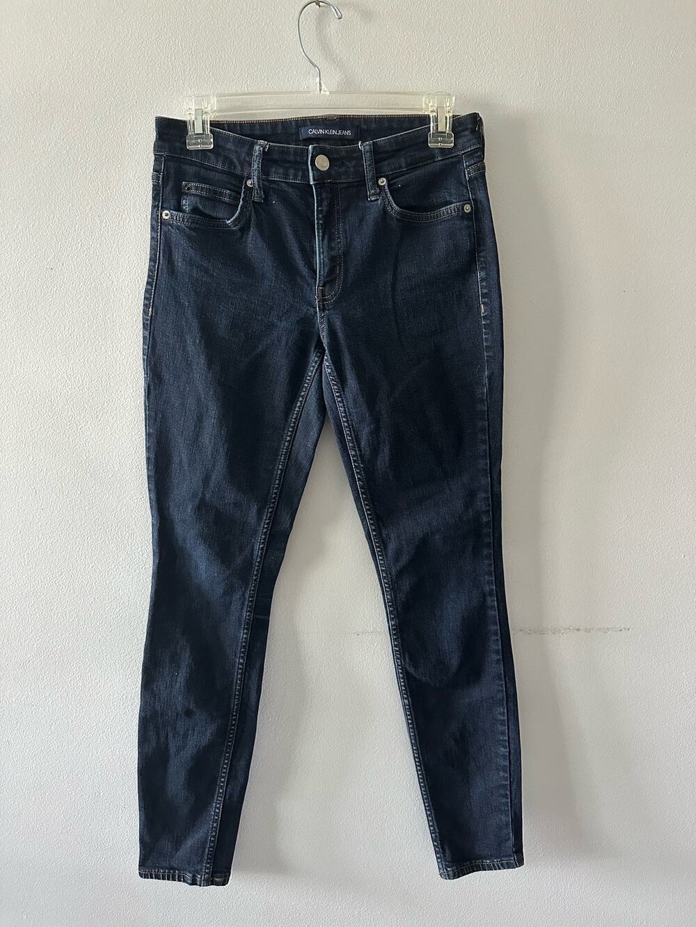 Calvin Klein Jeans Women's 27x30 Dark Wash Skinny Denim Mid Rise
